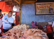 Pantau Aktivitas Pedagang dan Masyarakat, Wako Hendri Arnis Blusukan ke Pasar