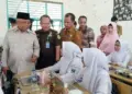 Perdana, 2.100 Siswa Sekolah 1 Lubas Dapat MBG, Pemkab Agam Targetkan 48 Dapur Umum di 16 Kecamatan 10 Perdana, 2.100 Siswa Sekolah 1 Lubas Dapat MBG, Pemkab Agam Targetkan 48 Dapur Umum di 16 Kecamatan
