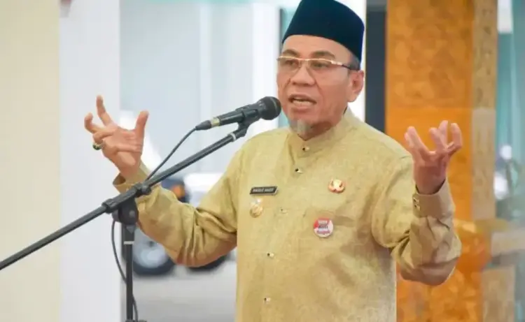 Mulai Tahun Ajaran Baru 2025/2026,Siswa SD dan SMP Kurang Mampu Terima Seragam dan LKS Gratis, Maigus Nasir: Siapkan Generasi Emas Sejak Dini 1 Siswa SD dan SMP Kurang Mampu Terima Seragam dan LKS Gratis