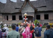 Tabuik Pariaman Meriahkan HUT TMII ke-50