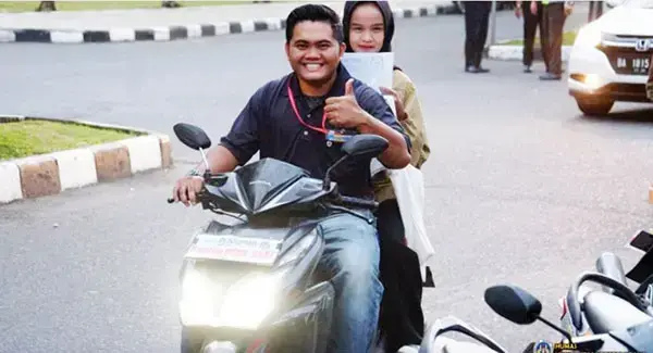 UNP Sediakan Layanan Antar Gratis Peserta UTBK ke Lokasi Ujian 1 ANTARKAN KE LOKASI UJIAN— UNP menyediakan layanan antar lokasi ujian secara gratis bagi seluruh peserta Ujian Tulis Berbasis Komputer (UTBK) Seleksi Nasional Berdasarkan Tes (SNBT) tahun 2025, mulai 23 April hingga 30 April.