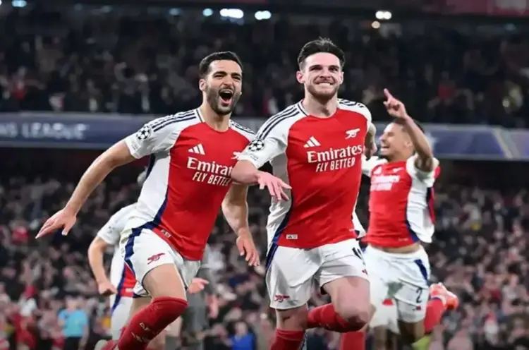 IMPRESIF— Arsenal tampil luar biasa saat menjamu Real Madrid pada leg pertama perempat final Liga Champions 2024/2025. Bertanding di Emirates Stadium, Rabu (9/4) dini hari WIB, The Gunners menghajar Los Blancos dengan skor telak 3-0 berkat dua gol indah Declan Rice dari tendangan bebas serta satu gol dari Mikel Merino.