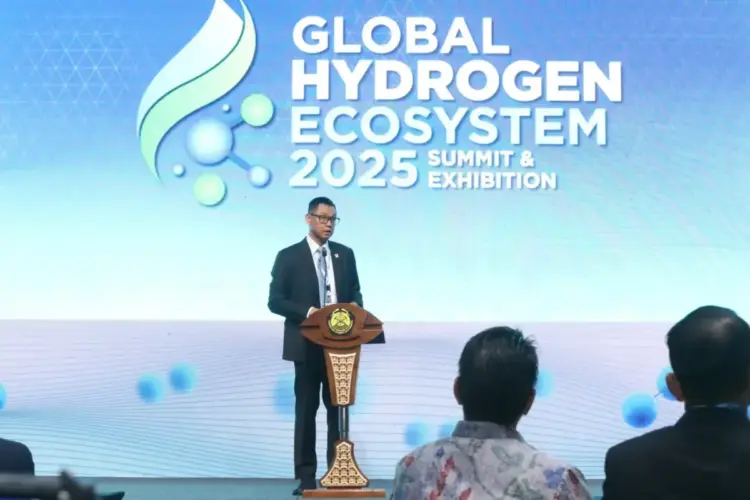 Wujudkan Swasembada Energi, PLN Akselerasi Pengembangan Hidrogen di Tanah Air 1 GHES—Direktur Utama PLN, Darmawan Prasodjo dalam agenda Global Hydrogen Ecosystem Summit (GHES) 2025.