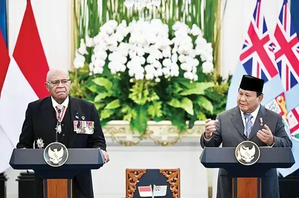 Pemerintah Beri Dana Hibah 6 Juta Dolar Amerika Kepada Fiji 1 PERTEMUAN— Presiden Prabowo dengan Perdana Menteri (PM) Republik Fiji, Sitiveni Rabuka, di Istana Merdeka, Jakarta, Kamis (24/4).