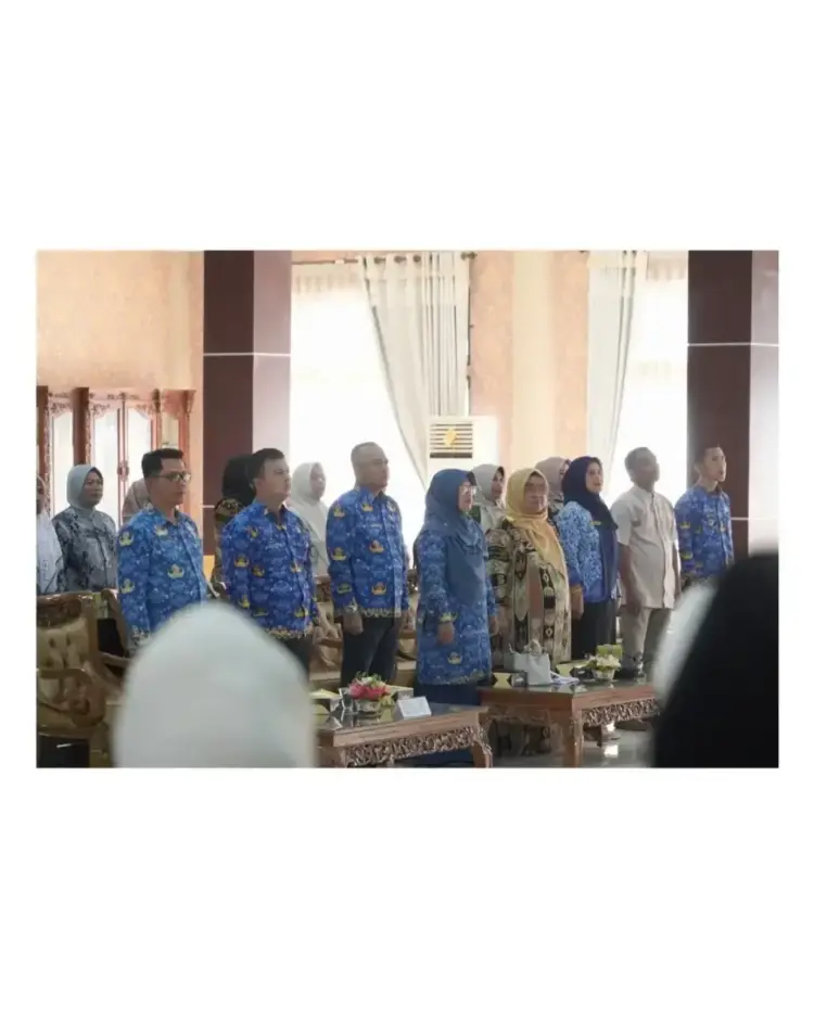 Pemkab Solsel Fokus Tuntaskan Akses Sanitasi hingga 2029 1 DEKLARASI— Pemkab Solsel melakukan deklarasi Open Defecation Free (ODF) atau Stop Buang Air Besar Sembarangan (Stop BABs) di Kabupaten Solok Selatan.