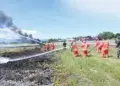 Antisipasi Kebakaran Lahan, Lanud Sutan Sjahrir Gelar Latihan Pemadaman Kebakaran 10 Antisipasi Kebakaran Lahan, Lanud Sutan Sjahrir Gelar Latihan Pemadaman Kebakaran