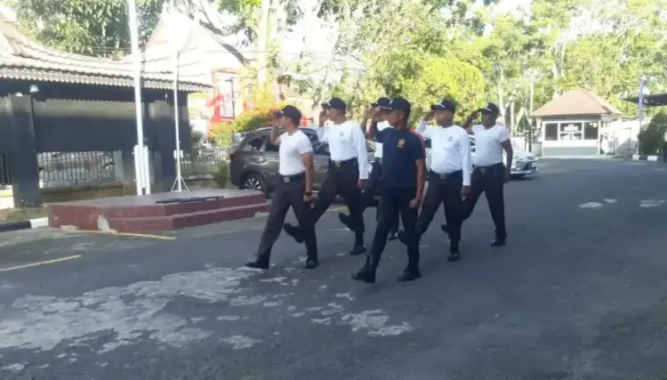 Tingkatkan Keamanan, PLN UPP Sumbagteng 2 Gandeng Bhabinkamtibmas Gelar Pelatihan Penyegaran untuk Satpam 1 2350e51a 647f 43c4 abc6 038e151945eb