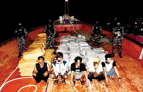 TNI AL Gagalkan Penyelundupan 1,9 Ton Narkoba 1 PENYELUNDUPAN NARKOBA— TNI AL menggagalkan penyelundupam sabu dan kokain dalam jumlah besar.