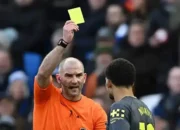 Aturan Baru Liga Inggris Diperketat, Hanya Kapten yang Bisa Diskusi dengan Wasit