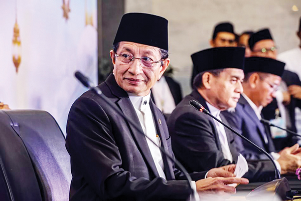 Hari Ini, Kemenag Gelar Sidang Isbat Penetapan Awal Zulhijah dan Idul Adha 1446 Hijriah 1 SIDANG ISBAT— Menteri Agama Nasaruddin Umar menyampaikan hasil sidang isbat di Kantor Kemenag, Jakarta, Sabtu (29/3) yang lalu.