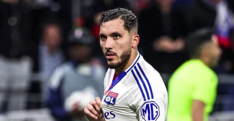 Rayan Cherki Ingin Pindah ke Liverpool, Tottenham Jadi Rival Berat! 1 Rayan Cherki