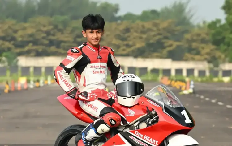 Pebalap Astra Honda Siap Beradu Kencang di Sirkuit Thailand 1 SESI LATIHAN— Bintang Pranata Sukma pada saat sesi latihan di Astra Honda Racing School (AHRS) angkatan 2024.