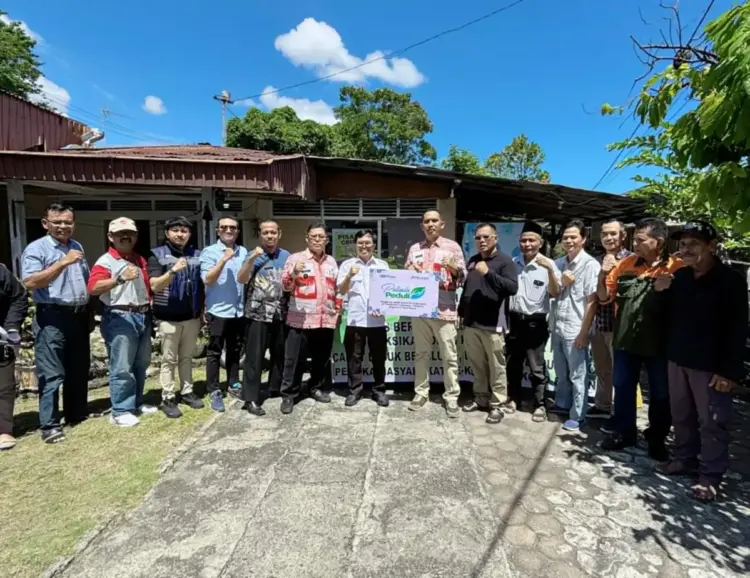 Pelindo Regional 2 Teluk Bayur Melalui DLH Padang Salurkan Bantuan 2 Unit Becak Motor ke Kelurahan Koto Baru Nan XX 1 Pelindo Regional 2 Teluk Bayur Salurkan Bantuan 2 Unit Becak Motor ke Kelurahan Koto Baru Nan XX