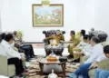 Bupati Agam Hadiri Sosialisasi Penguatan ETPD, Pinjaman Daerah dan Konversi Syariah Bersama Bank Nagari 10 Bupati Agam Hadiri Sosialisasi Penguatan ETPD, Pinjaman Daerah dan Konversi Syariah Bersama Bank Nagari