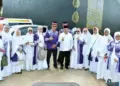 Terbagi Dua Kloter, 527 CJH Kabupaten Agam Berangkat ke Tanah Suci 11 Terbagi Dua Kloter, 527 CJH Kabupaten Agam Berangkat ke Tanah Suci