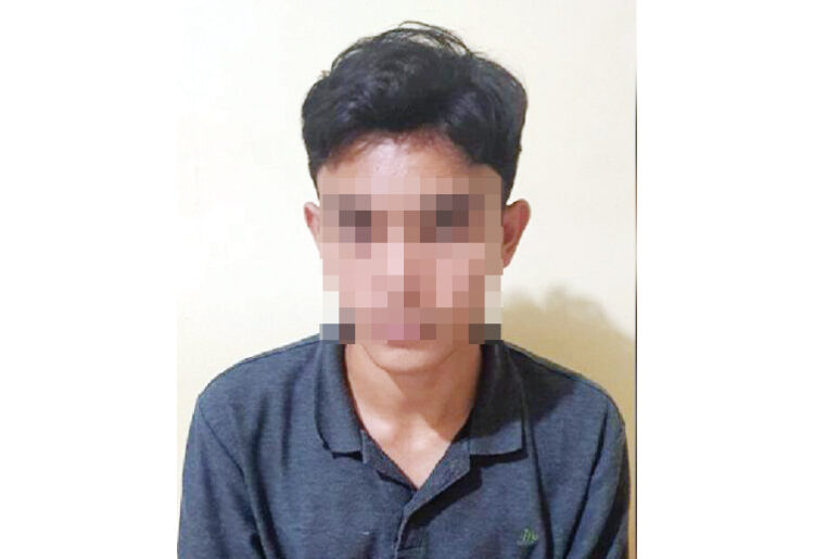 Bejat! Paman Cabuli Keponakan Berusia 13 Tahun, Dipergoki Orang Tua Korban saat Masuk Kamar, Diserahkan ke Polisi, Diduga sudah Berkali-kali 1 CABUL— Pelaku MA (24) yang ketahuan mencabuli keponakannya sendiri, diamankan jajaran Satreskrim Polresta Padang.