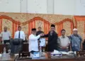 DPRD Pasbar Gelar Paripurna Penyampaian Nota Pengantar RPJMD Tahun 2025-2029 10 DPRD Pasbar Gelar Paripurna Penyampaian Nota Pengantar RPJMD Tahun 2025-2029