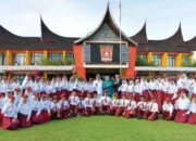 Guru Tidak Hanya Fasilitator, Tapi Juga Mentor dan Konselor Bagi Murid