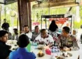 Pererat Sinergi dengan Media, Kapolres Agam Gelar Coffee Morning Bersama Wartawan 10 Pererat Sinergi dengan Media, Kapolres Agam Gelar Coffee Morning Bersama Wartawan
