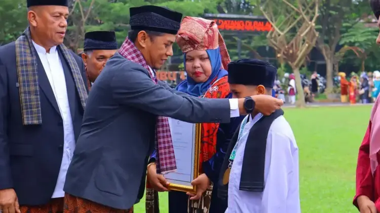 Ketua DPRD Ajak Seluruh Elemen Dukung Pendidikan Bermutu 1 PERINGATAN HARDIKNAS— Ketua DPRD Kota Payakumbuh Wirman Putra saat menghadiri Hardiknas.