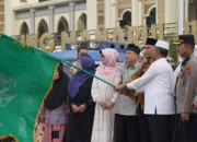 99 Jamaah Haji Padang Panjang Menuju Tanah Suci