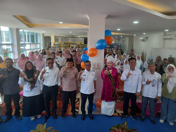 Lisda Hendrajoni Lomba Bertutur Tingkatan Minat Bercerita dan Membaca