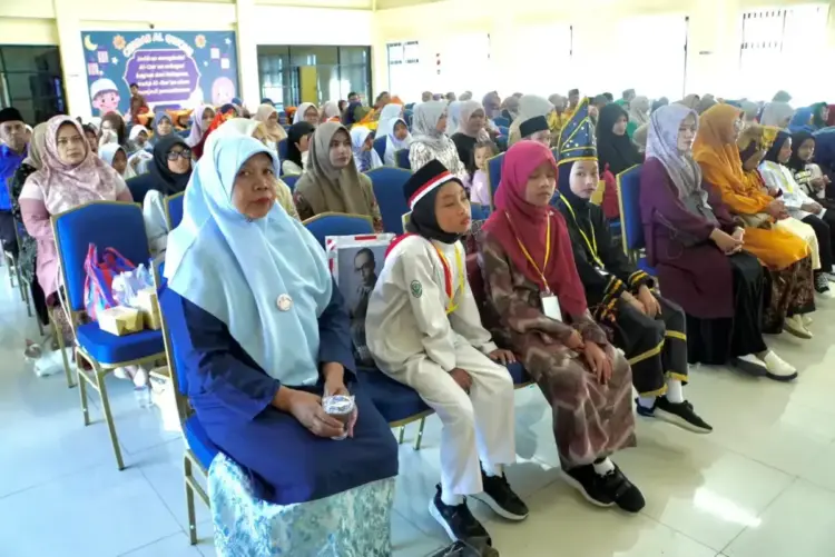 Tumbuh Kembangkan Kegemaran Membaca dan Literasi, Pemko Padang Panjang Gelar Lomba Bertutur Tingkat SD/MI 1 Pemko Gelar Lomba Bertutur Tingkat SD MI