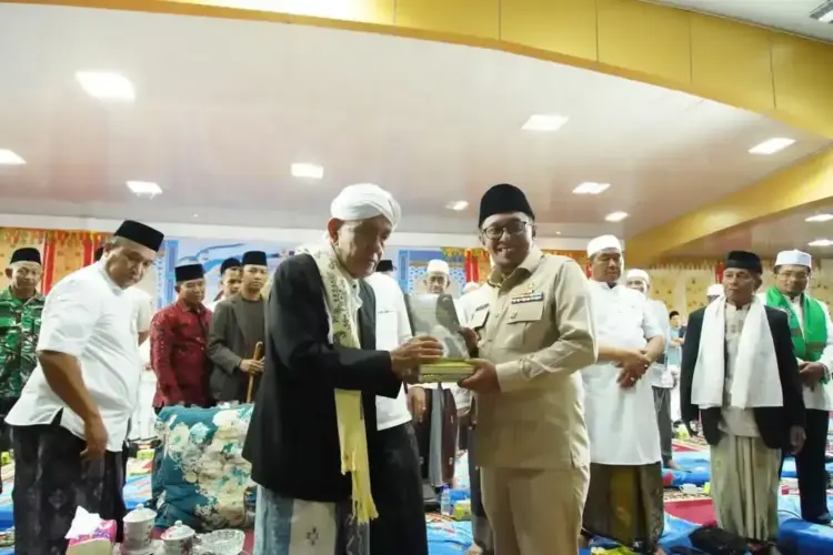 Rangkaian Kegiatan Zikir Dan Doa MPTTI Selama Tiga Hari Ditutup Bupati Eka Putra