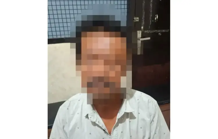 Pria 60 Tahun Berkali-kali Sodomi Remaja, Korban Dibujuk dan Diancam 1 SODOMI— Pelaku DS (60) yang melakukan sodomi terhadap remaja diamankan Tim Klewang Polresta Padang.