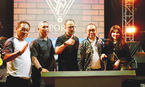 Sport Pool Lounge and Smoke House Resto Hadir di Padang, Usung Konsep Wisata Olahraga dan Pembinaan Atlet Biliar 1 GRAND OPENING— Grand opening Sport Pool Lounge and Smoke House Resto yang berada di Jalan Batang Anai No. 2, Rimbo Kaluang, Kecamatan Padang Barat, Minggu (25/5).