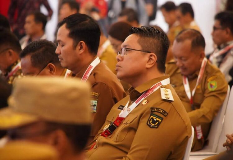 Hadiri di BPIP RI, Ahmad Fadly: Sebagai Filsafah Bangsa, Pancasila Mewujudkan Masyarakat Gotong Royong 1 SARASEHAN KEBANGSAAN— Wabup Tanahdatar Ahmad Fadly, menghadiri Sarasehan Kebangsaan Geopolitik Dunia Dalam Peluang Menuju Indonesia Maju.