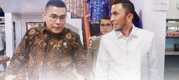 PENGURUSAN SERTIFIKAT— Wakil Wali Kota Padang Panjang Allex Saputra, bersama Wakil Menteri Agraria dan Tata Ruang Badan Pertanahan Nasional ATR BPN  RI, Ossy Dermawan berkomitmen mendorong percepatan pembangunan di Sumatera Barat, termasuk di Kota Padang Panjang.