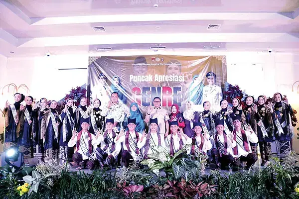 Siapkan Pemimpin Muda Masa Depan, Wali Kota Bukittinggi Buka Grand Final Duta Genre 2025 1 PEMILIHAN DUTA GENRE— Wako Ramlan Nurmatis, membuka secara resmi Grand Final Pemilihan Duta GENRE Kota Bukittinggi Tahun 2025, Kamis (15/5) di Aula UPTD Balai Pelatihan dan Penyuluhan Pertanian.