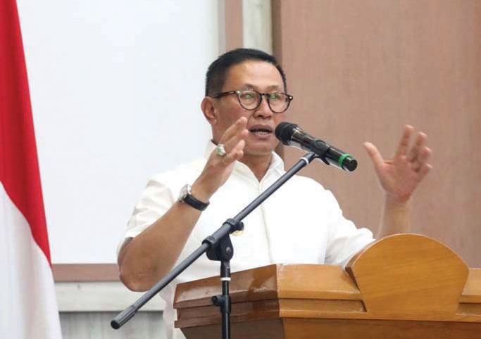 Wali Kota Bukittinggi Buka Seminar Nasional PMII, Perkuat Sinergi Tangkal Bahaya LGBT 1 SEMINAR NASIONAL— Wawako Bukittinggi, Ramlan Nurmatias, secara resmi membuka Seminar Nasional yang diselenggarakan oleh Pengurus Cabang PMII Kota Bukittinggi, berlangsung di Aula Balai Kota, Rabu (28/5).