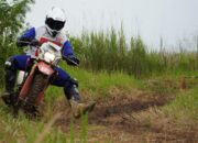 Hobi Terabasan, Begini Teknik Aman dan Nyaman Naik Motor Trail