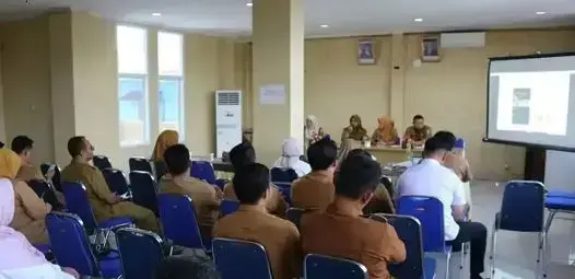 Disdukcapil Solok Perluas Akses SIAK hingga Kelurahan 1 SOSIALISASI— Disdukcapil Kota Solok menggelar sosialisasi untuk memperluas akses SIAK ke Kelurahan.