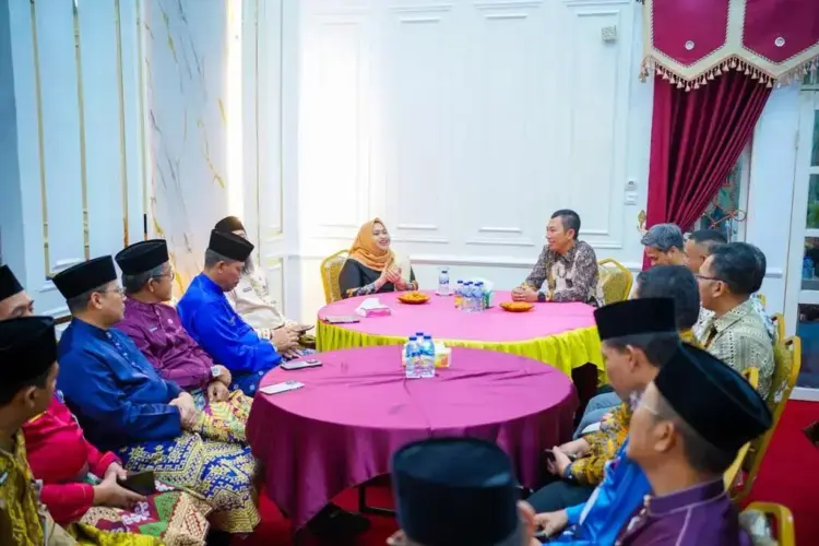 PLN dan Pemerintah Kabupaten Bengkalis Perkuat Sinergi untuk Percepatan Pembangunan Infrastruktur Ketenagalistrikan 1 cdc75d74 ec55 489e a227 9db14c2f4026