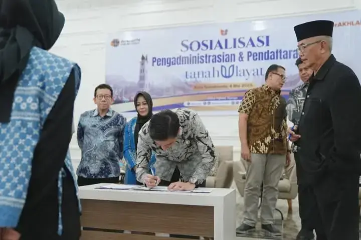 Buka Kegiatan Sosialisasi Pendaftaran Tanah Ulayat, Riyanda: Strategis Bentuk Pengakuan Resmi Negara 1 BUKA— Wali Kota Sawahlunto Riyanda Putra usai membuka kegiatan sosialisasi pendaftaran dan pengadministrasian tanah ulayat yang digelar oleh Kementerian ATR/BPN di Savannah Talawi, pada Minggu (4/5).