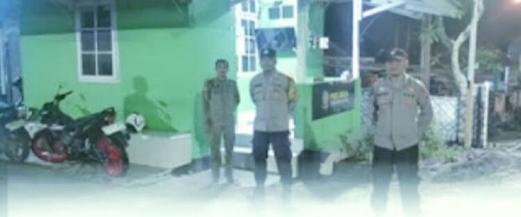 Jaga Keamanan dan Ketertiban Masyarakat, Polsek Sawahluno Patroli hingga Malam 1 PATROLI KEAMANAN—Tim Polsek Sawahluinto melakukan patroli rutin setiap malam untuk menjaga keamanan dan ketertiban di lingkungan masyarakat.