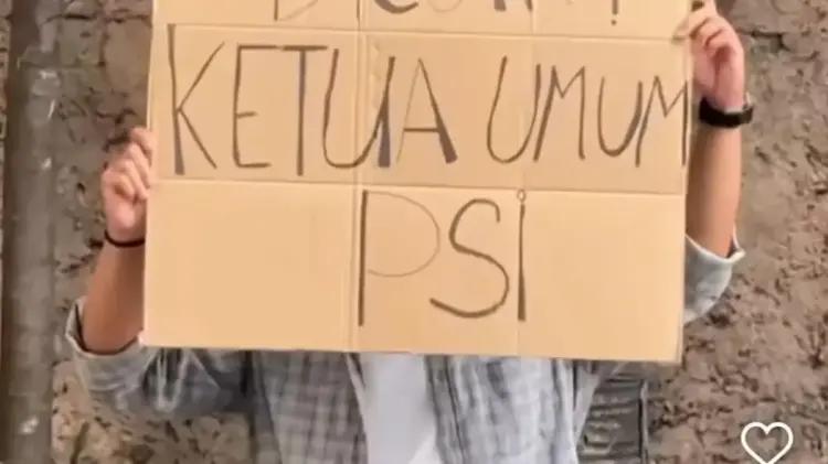 PSI Buka Lowongan Calon Ketua Umum 1 BUKA LOWONGAN— Unggahan di media sosial (medsos) terkait PSI membuka lowongan untuk
ketua umum (ketum).