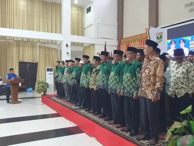 Bupati Padangpariaman Berharap Dukungan Warga Muhammadiyah Tidak Berhenti 1 PELANTIKAN— Bupati JKA menghadiri halal bi halal dan pelantikan pengurus Majelis, Lembaga, dan Pimpinan Cabang Muhammadiyah.