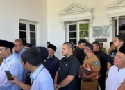 Wawako Serahkan Proposal Pembangunan Sosial pada Mensos  di Padang