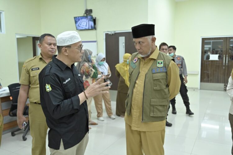 Gerak Cepat Sumbar Unggul Wujudkan Kesehatan Berkualitas, RSUD Achmad Mochtar Resmi Naik Status Jadi Tipe A 1 Gubernur Sumbar, Mahyeldi Ansharullah saat meninjau fasilitas sarana dan prasarana RSAM Bukittinggi, beberapa waktu lalu.