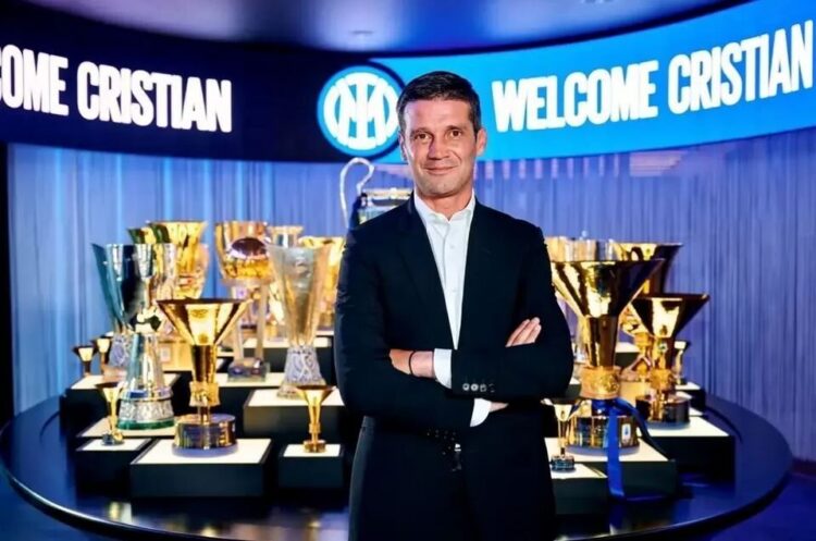 Cristian Chivu Resmi Jadi Pelatih Inter Milan, Tantangan Pertama di Piala Dunia Antar Klub 1 RESMI— Cristian Chivu resmi ditunjuk menjadi pelatih baru Inter Milan yang dikontrak hingga 2027.