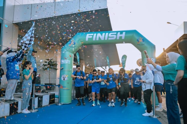 Meriahkan HUT ke-26 SP BRI, Ratusan Pekerja dan Karyawan BRI Padang Gelar Fun Run 1 Serikat Pekerja PT BRI (Persero) Tbk menggelar BRI Fun Run 2025 yang diikuti ratusan peserta dari pekerja dan perwakilan pekerja di seluruh RO Padang, Minggu (22/6) di Kota Padang.