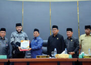 Rapat Paripurna Penyampaian Pendapat Akhir Fraksi, DPRD Sepakati Perubahan KUA-PPAS APBD TA 2025