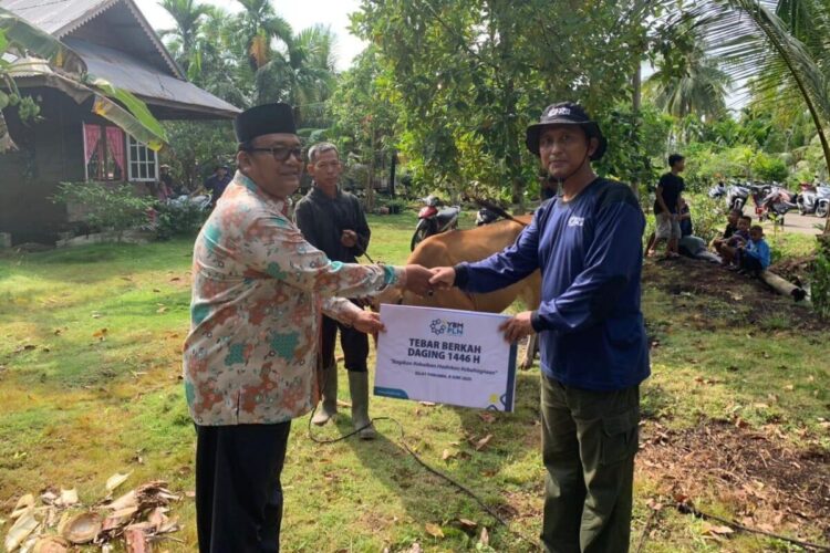 Tebar Berkah Daging YBM PLN: Menjawab Rindu Kurban di Desa Terpencil 1 6142caf2 c5ef 499f bec1 e607d4b713c8