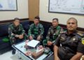 Empat Prajurit TNI Jaga Kantor Kejaksaan Negeri Payakumbuh 10 Empat Prajurit TNI Jaga Kantor Kejaksaan Negeri Payakumbuh