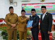 Bupati Sampaikan Jawaban Atas Pemandangan Umum 8 Fraksi DPRD Tanah Datar