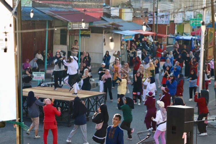 CFD Bertabur Doorprize dari BI dan Cashback dari Bank Nagari 1 CFD Bertabur Doorprize dari BI dan Cashback dari Bank Nagari